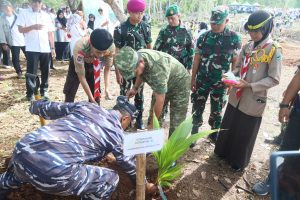 Dukung Program Strategis Nasional, Dankodaeral VI Dampingi Mentan RI Lounching Gemerlap di Selayar